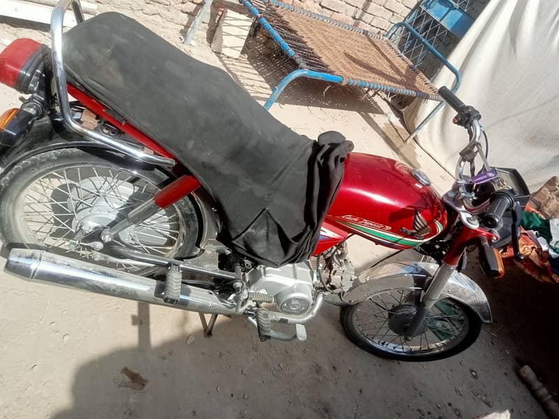 Honda CD 70 2016 16