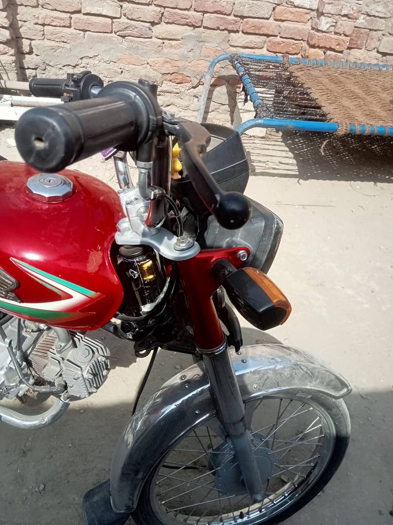 Honda CD 70 2016 18