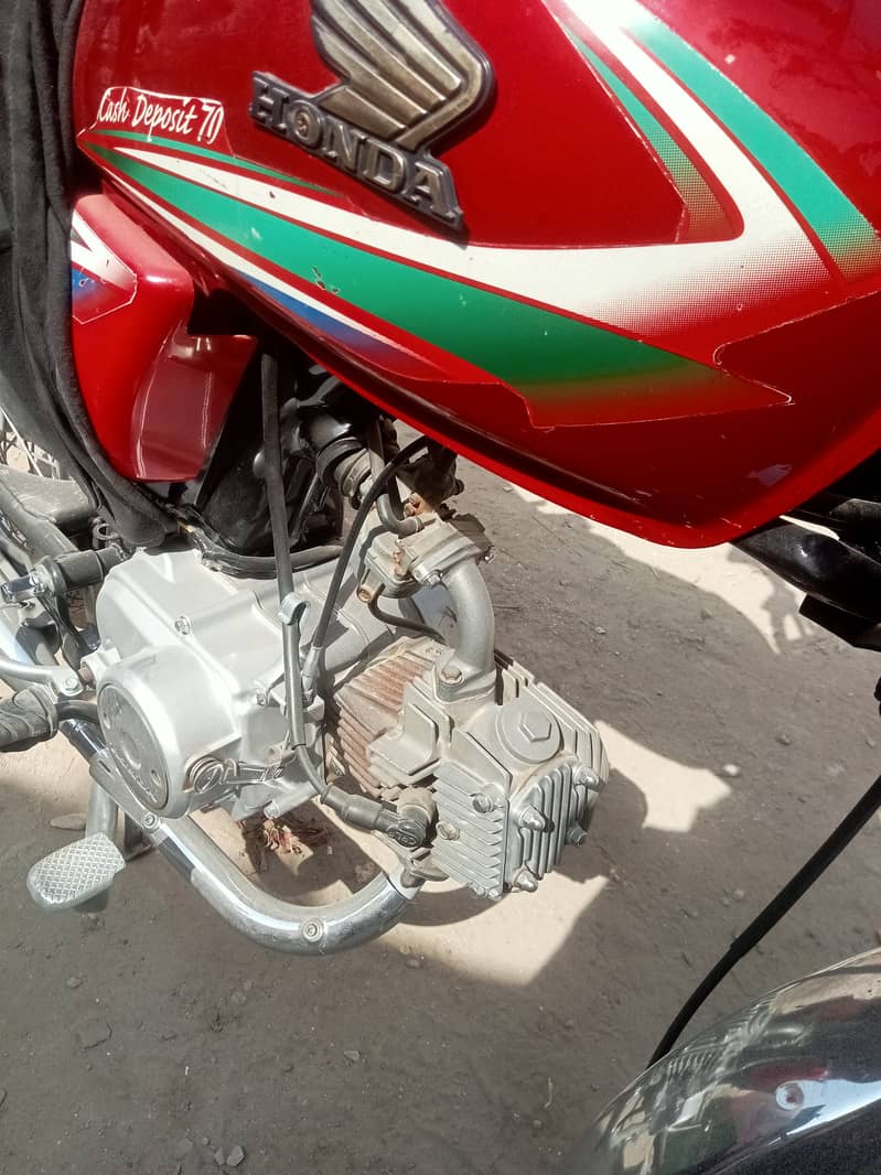 Honda CD 70 2016 19