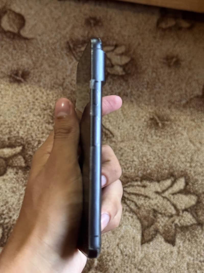 Google Pixel 8 4