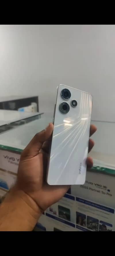 Infinix Hot 30
