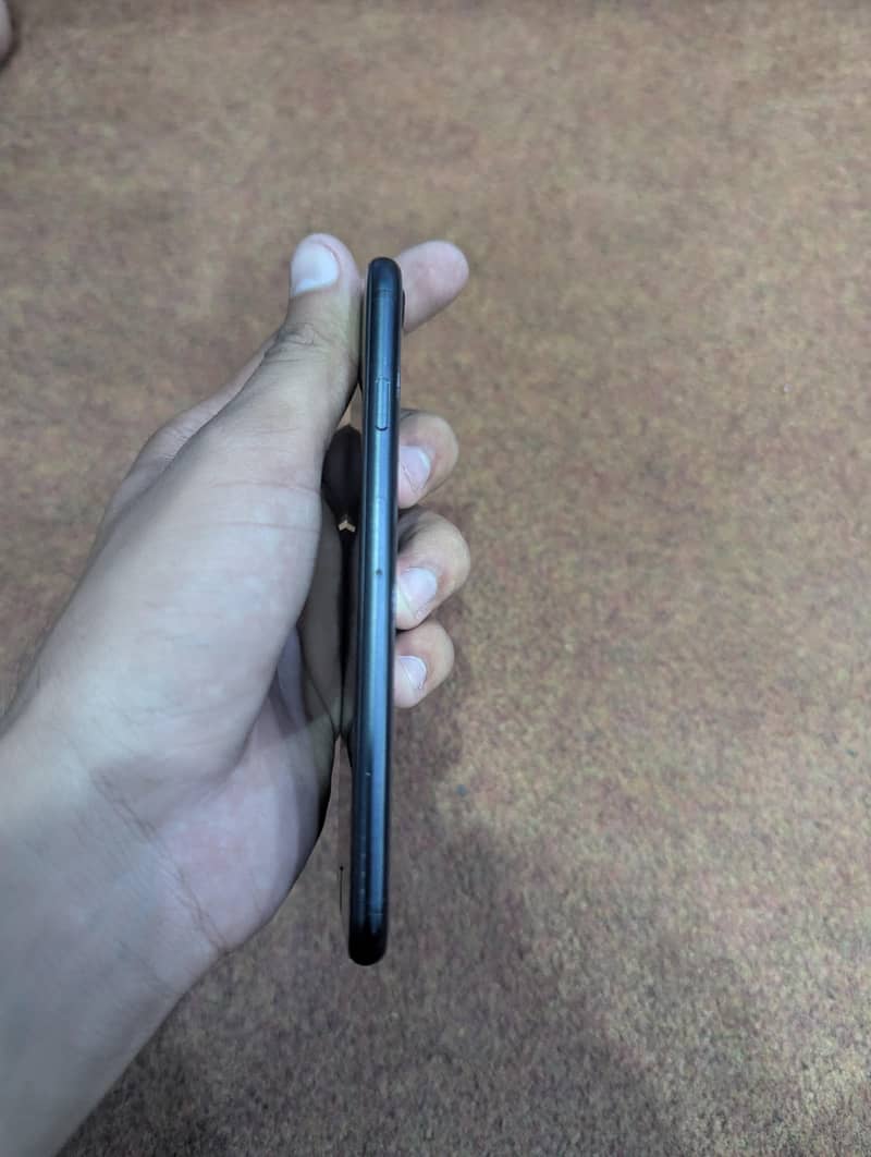 Apple iPhone SE 0
