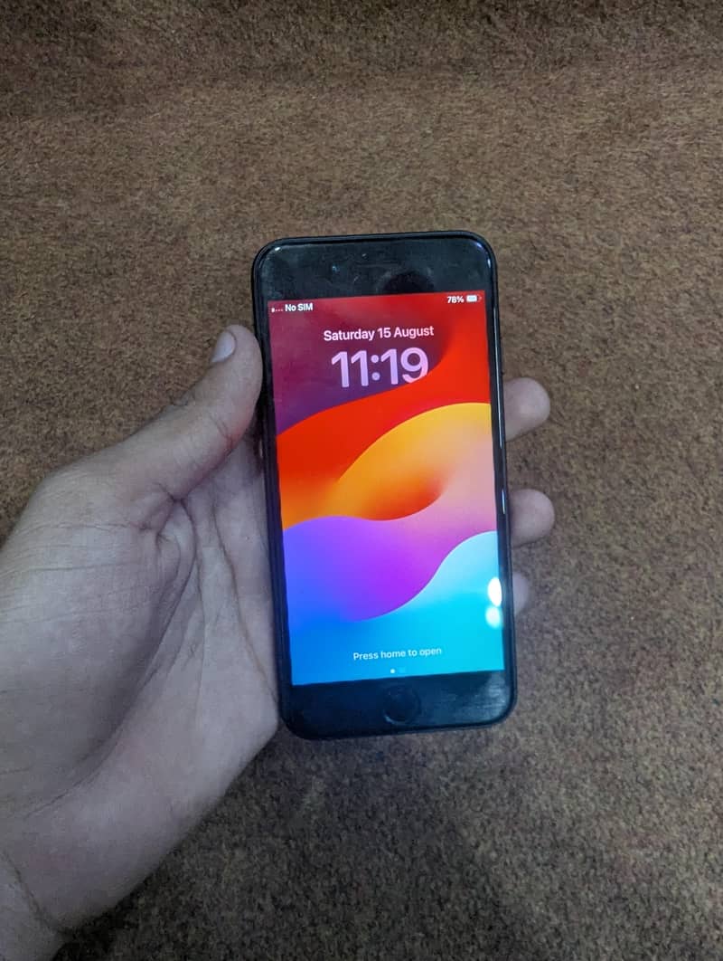 Apple iPhone SE 3