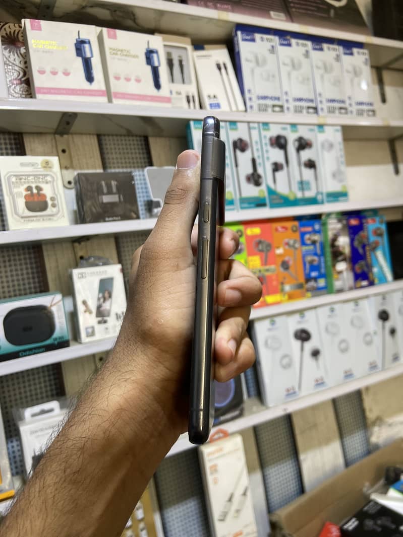 Google Pixel 8 Pro 3