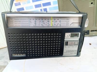 Radio Sony 4 bands