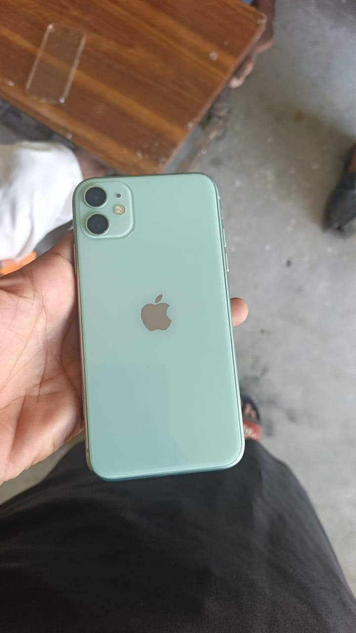 Apple iPhone 11 3
