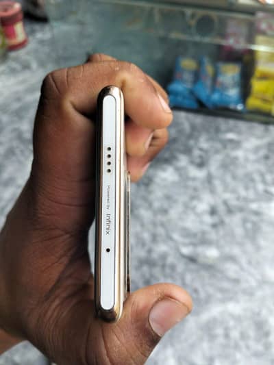 Infinix Zero 30