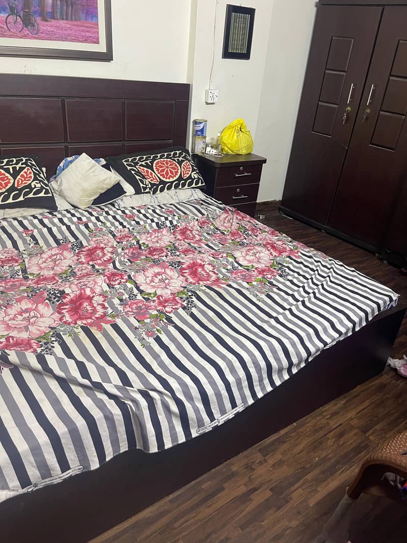 complete bed room set 1