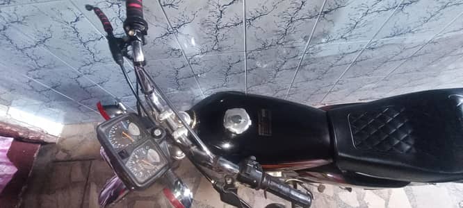total genuine condition 1rs ka bhi Kam Nahi hai