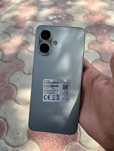 Tecno Spark Go 2