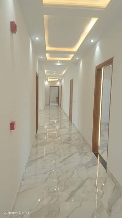 A 14 Marla Flat In Lahore Is On The Market For rent