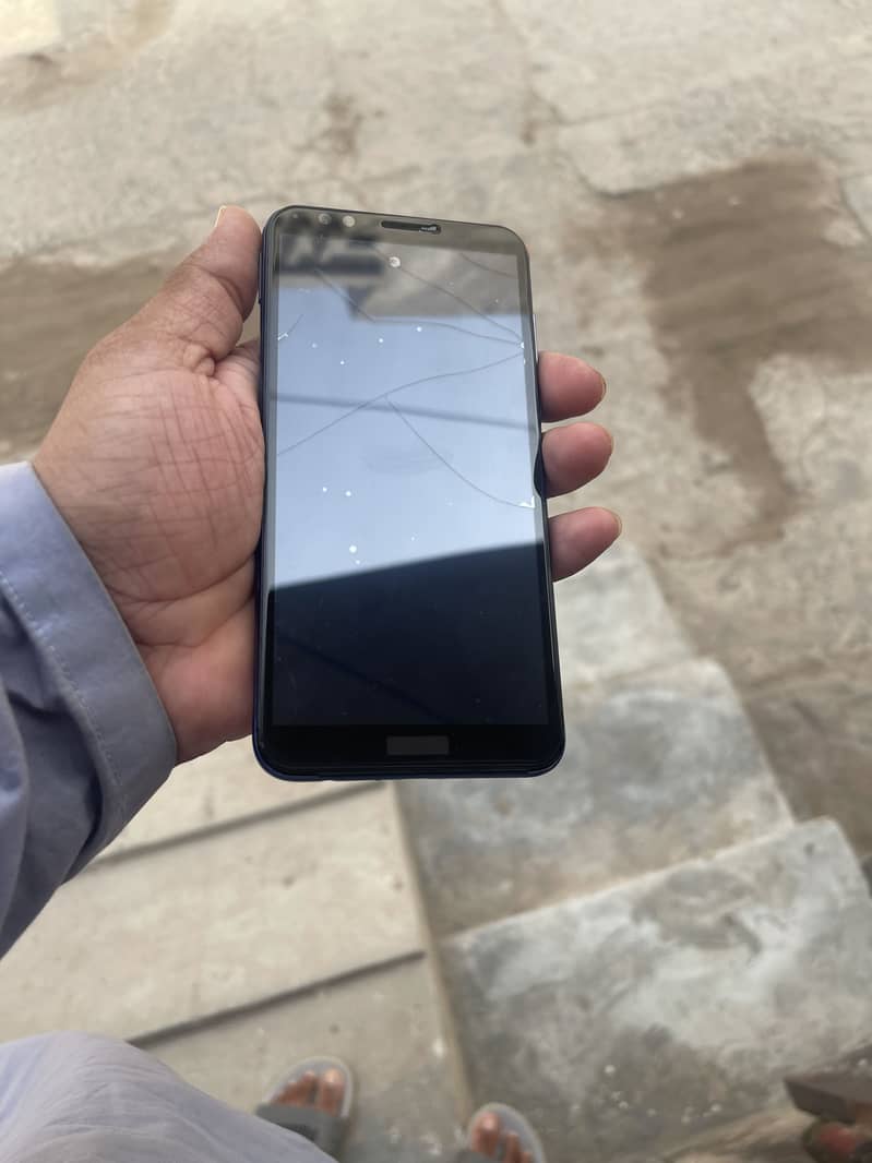 Honor 7C 1