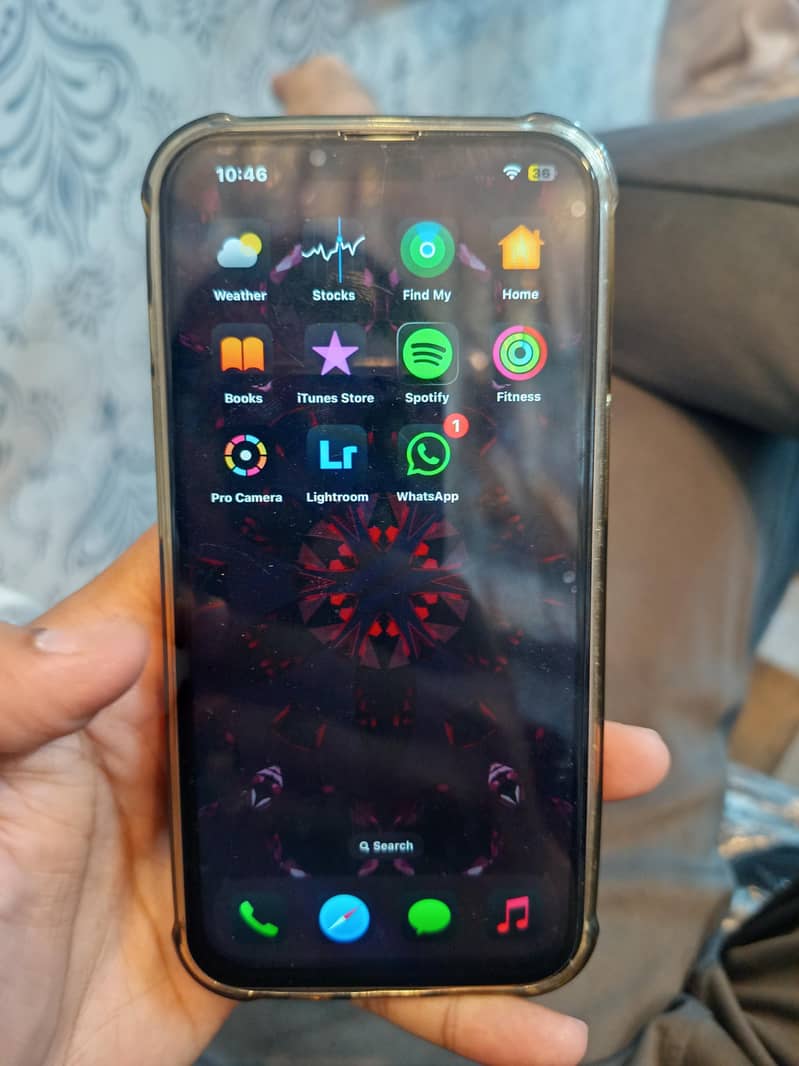 Apple iPhone 13 2