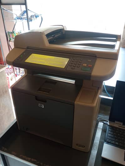HP Lazer jet M3035MFP