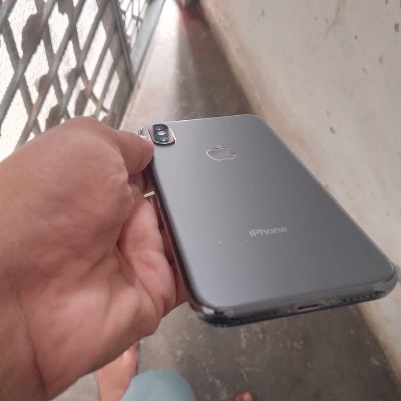 Apple iPhone X 2