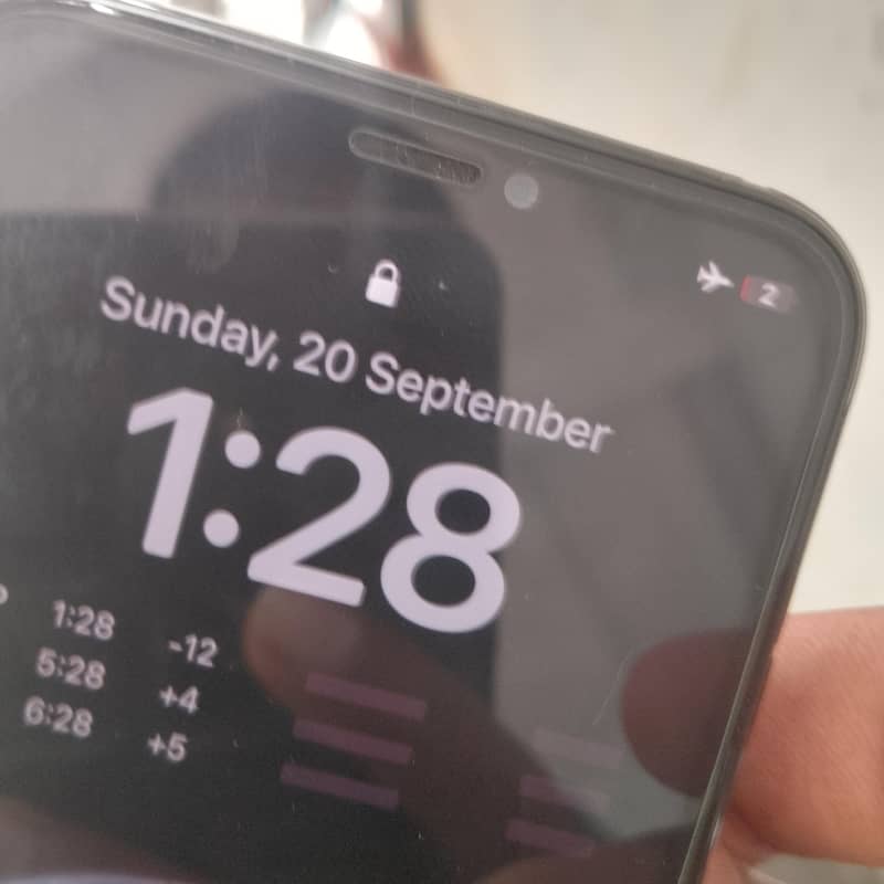Apple iPhone X 3