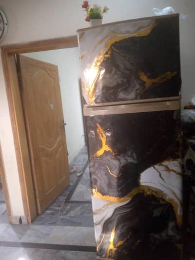 Dawlance fridge 2 doors good looking cooling 10/9