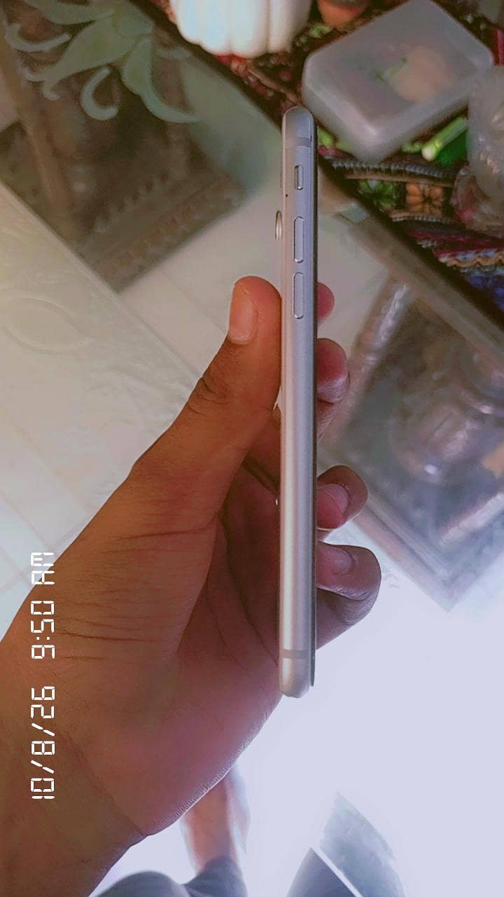Apple iPhone 8 2