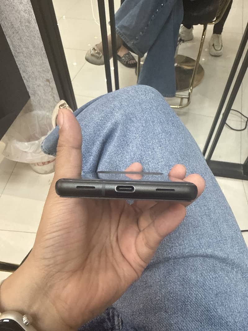Google Pixel 6a 5