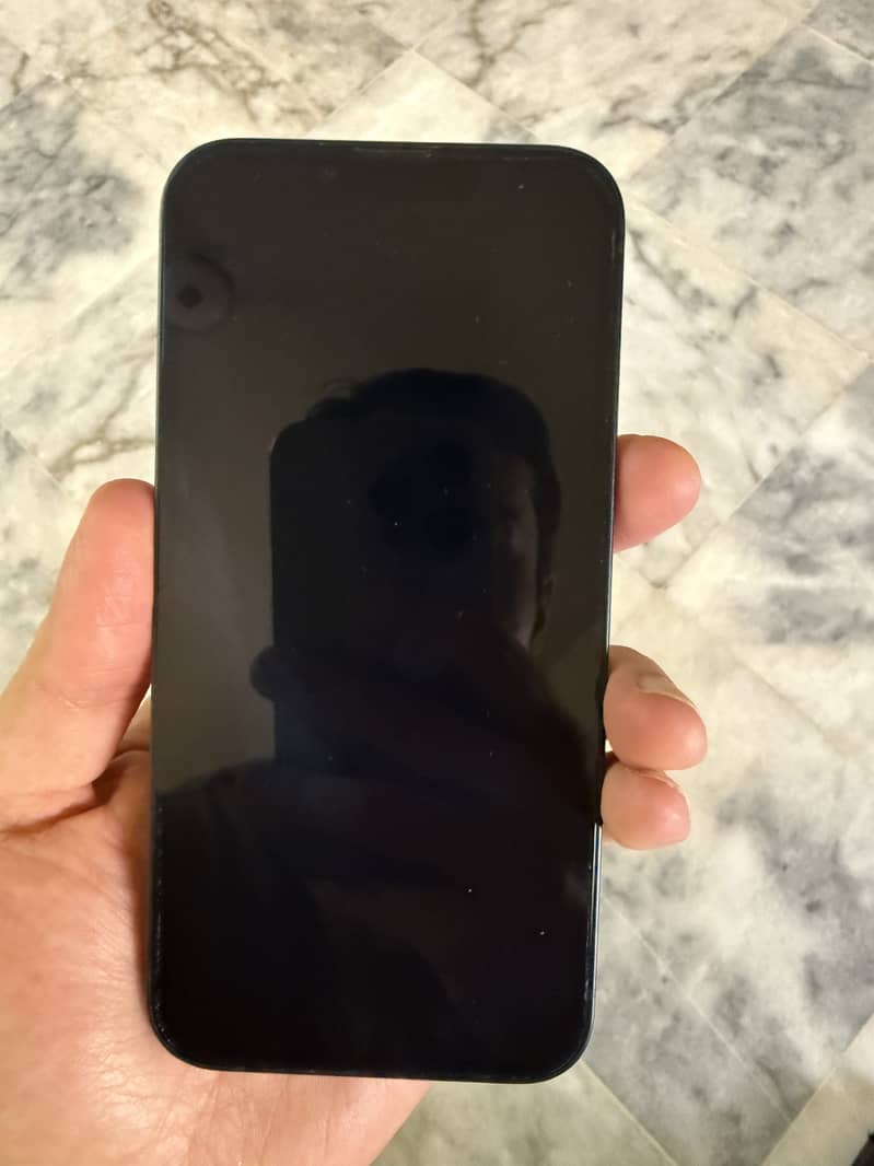 Apple iPhone 13 1