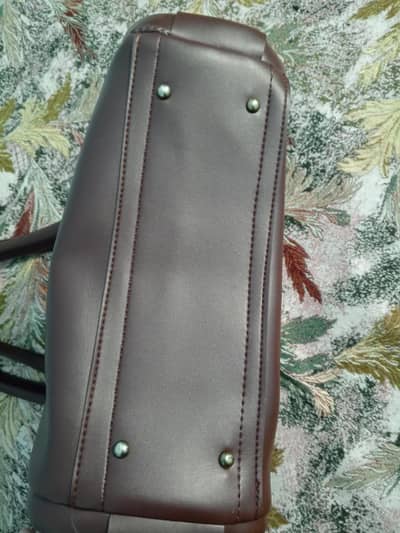 VEYRA TOTE BAG