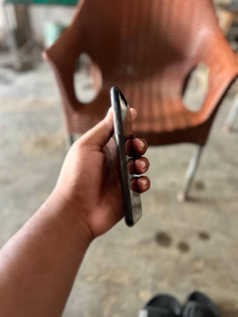 Apple iPhone 11 Pro Max 0
