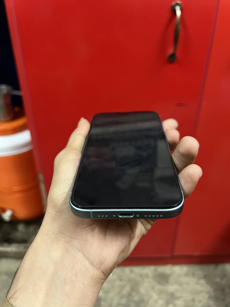 iPhone 16 2