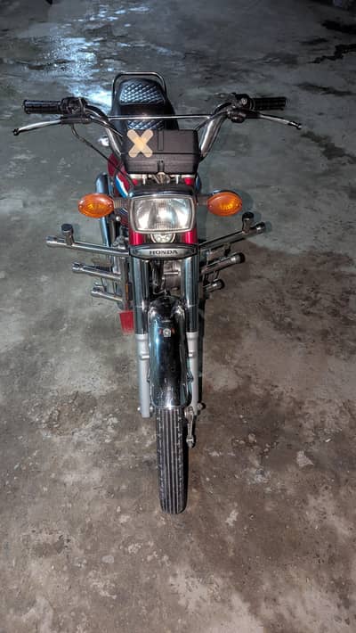 honda 125 cc model 24