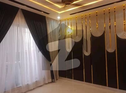 10 Marla House For Grabs In Bahria Town