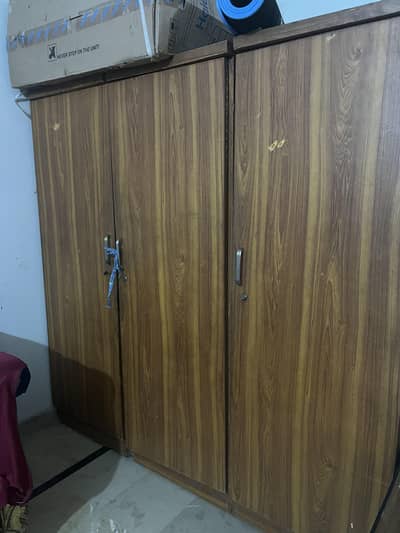 3 door wardrobe.