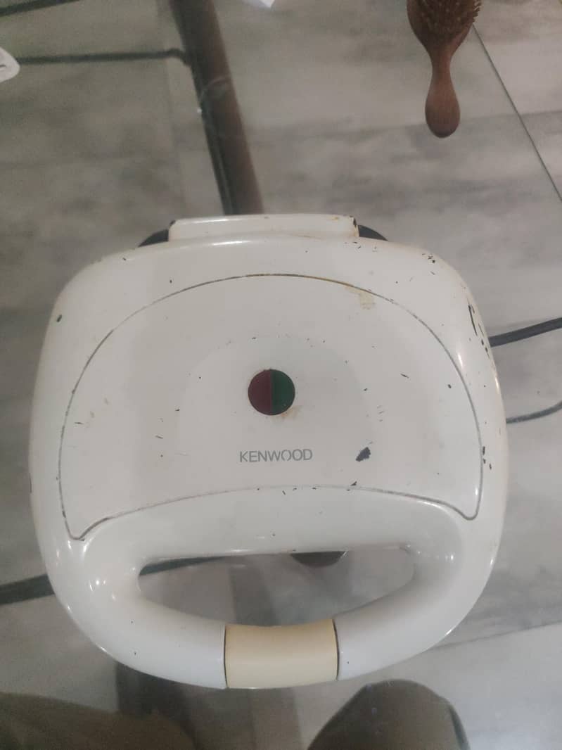 Bread Toaster 0
