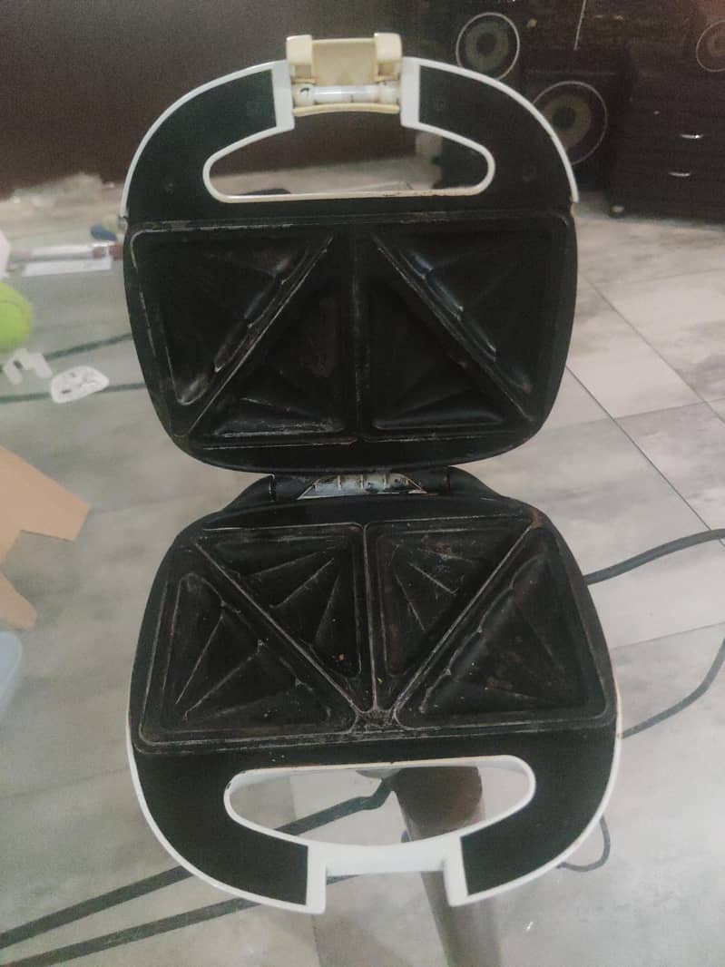 Bread Toaster 1