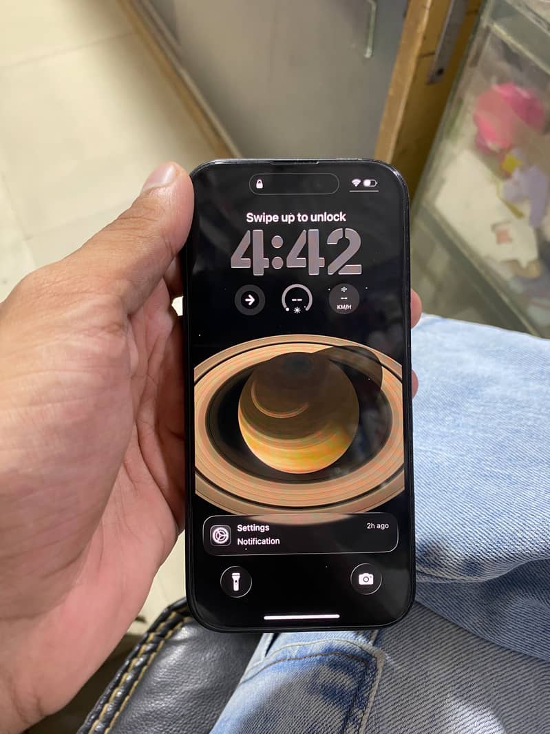 Apple iPhone 16 1