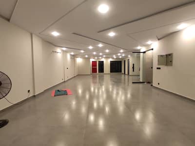 1st Entry Brand Main Boulevard l Sector C l 1st & 2nd Floor For Rent l For Coorporate Offices