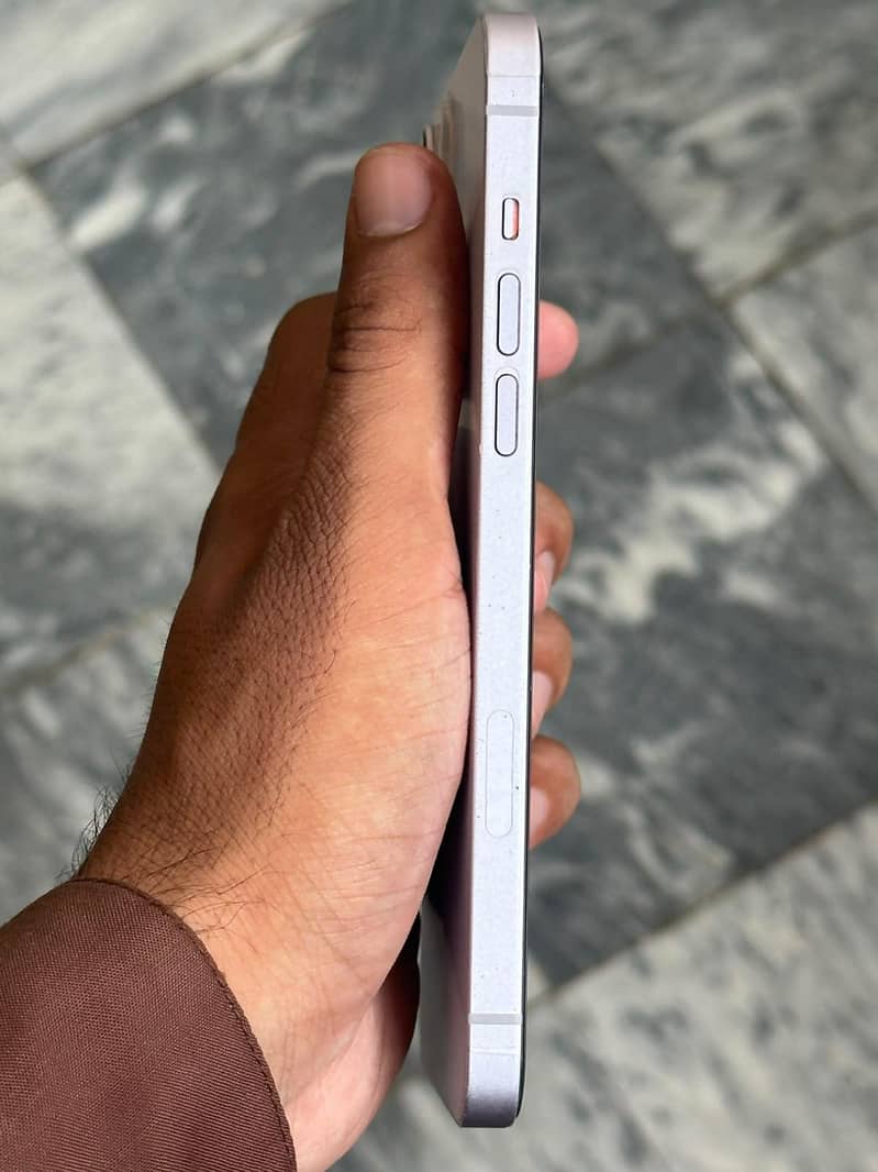 Apple iPhone 14 Plus 4