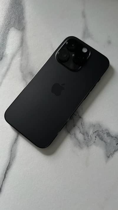 Space Black Apple iPhone 14 Pro