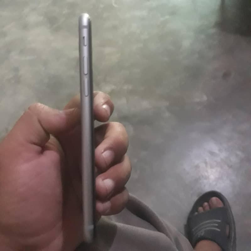 Apple iPhone 6 2