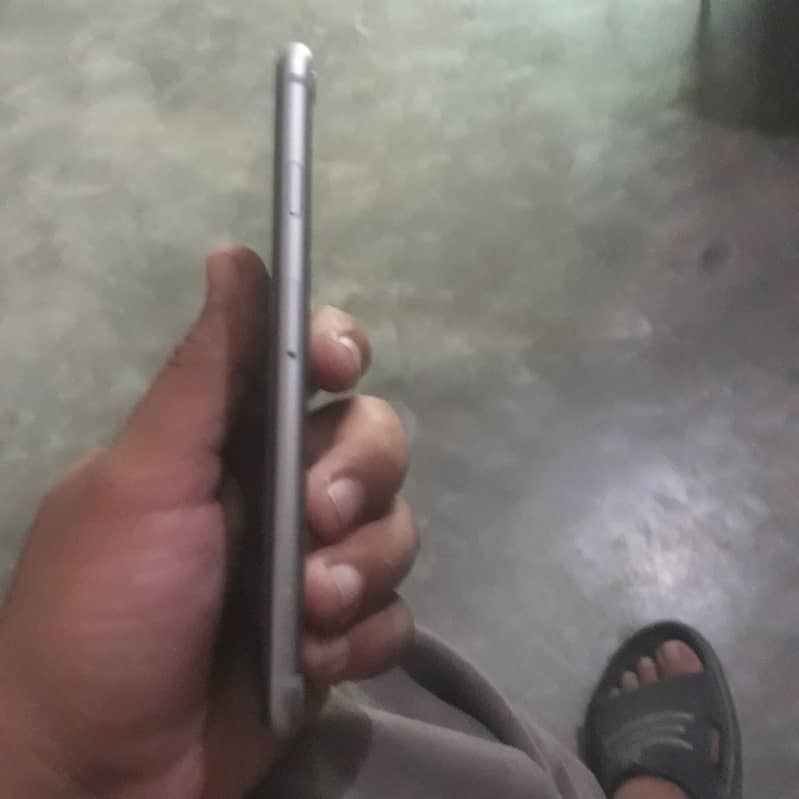 Apple iPhone 6 3