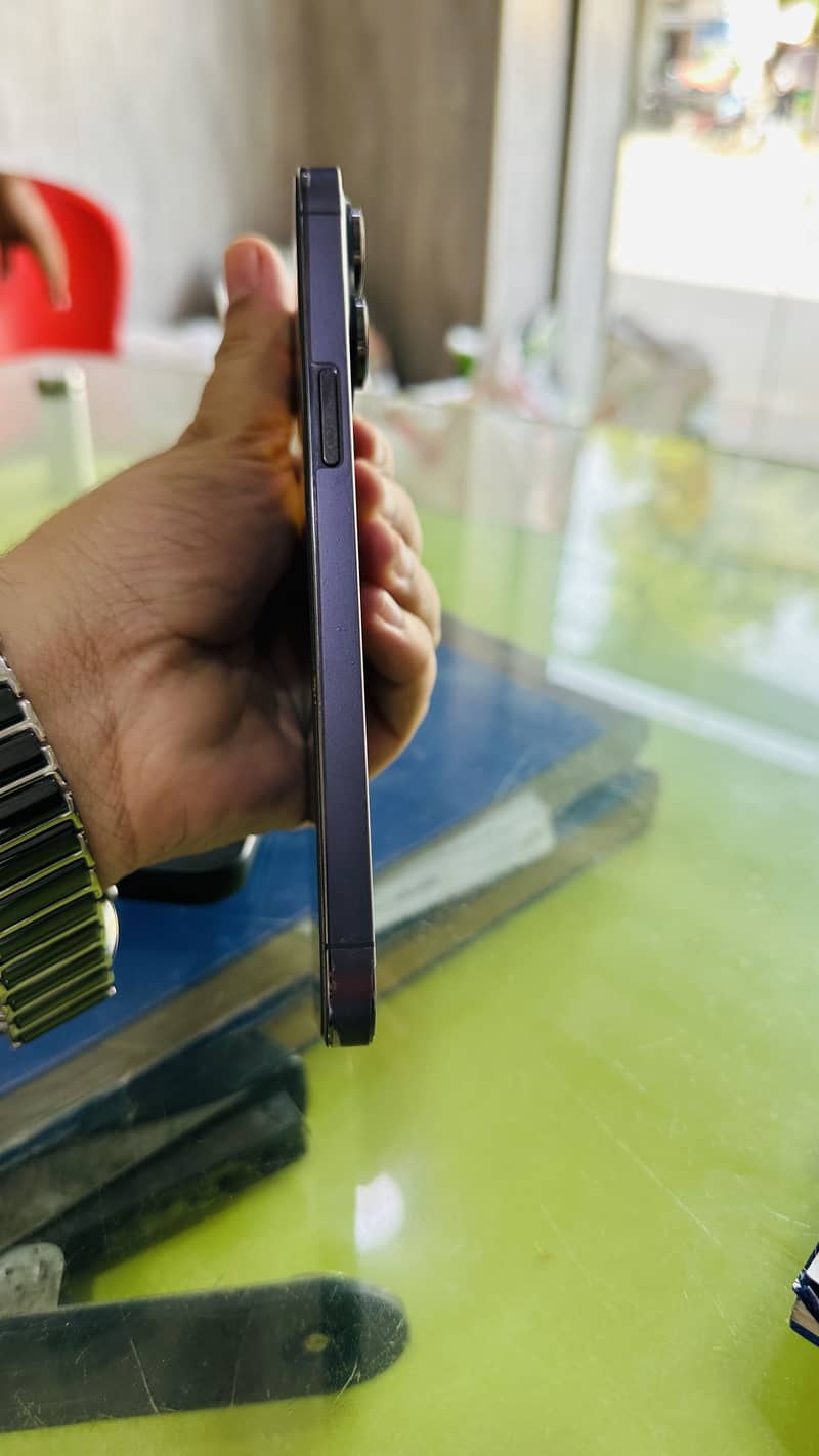 Apple iPhone 14 Pro Max 2