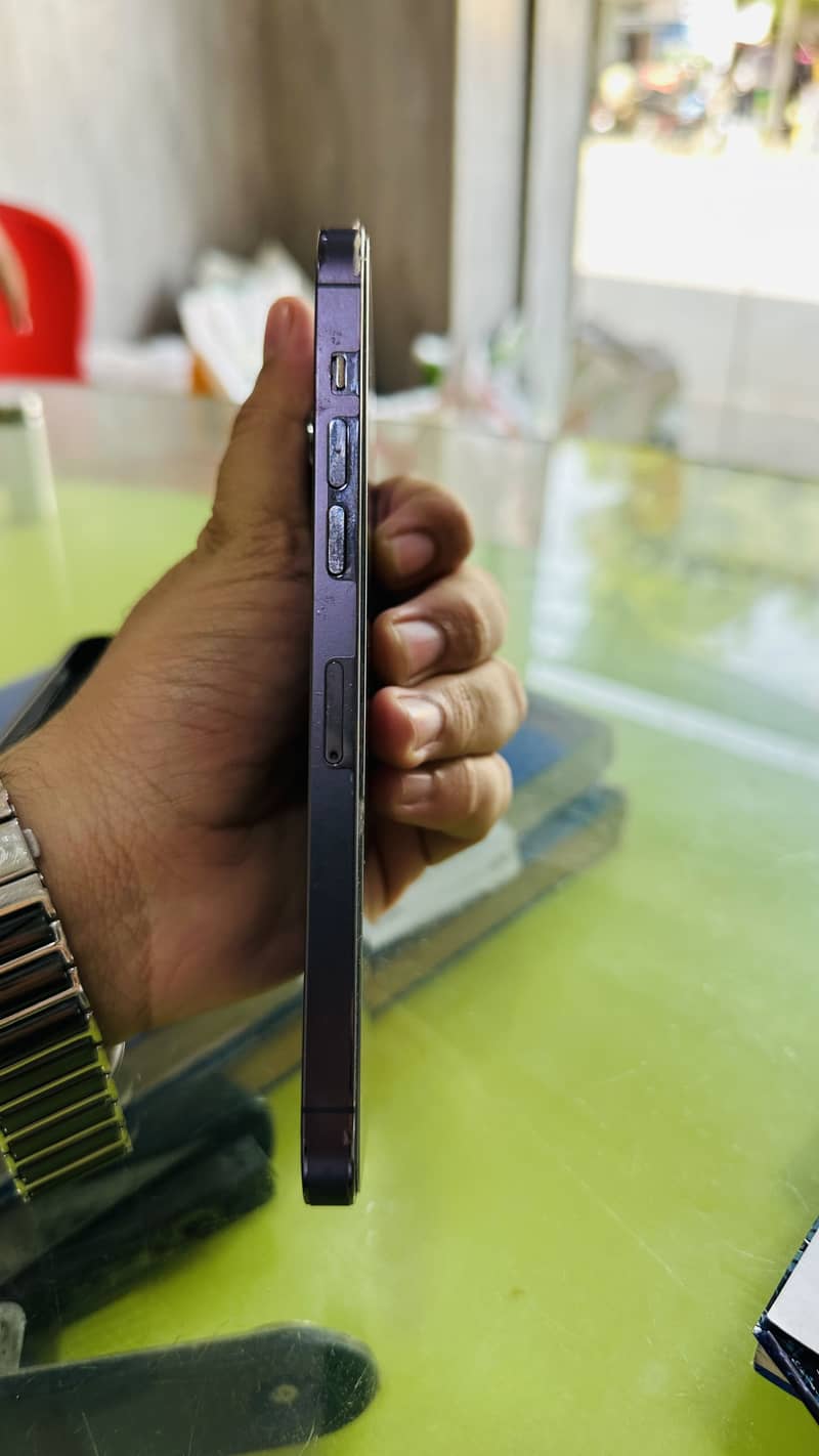 Apple iPhone 14 Pro Max 3