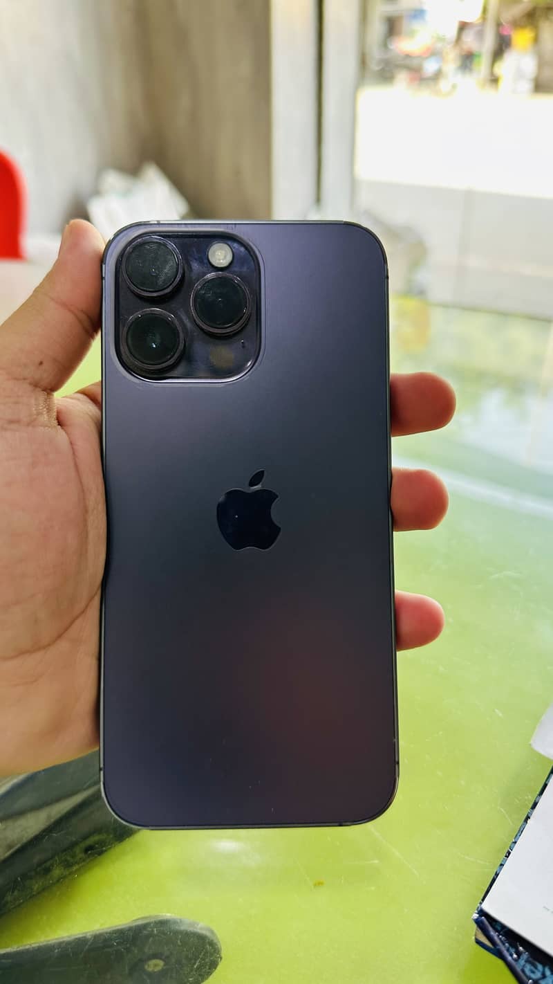 Apple iPhone 14 Pro Max 4