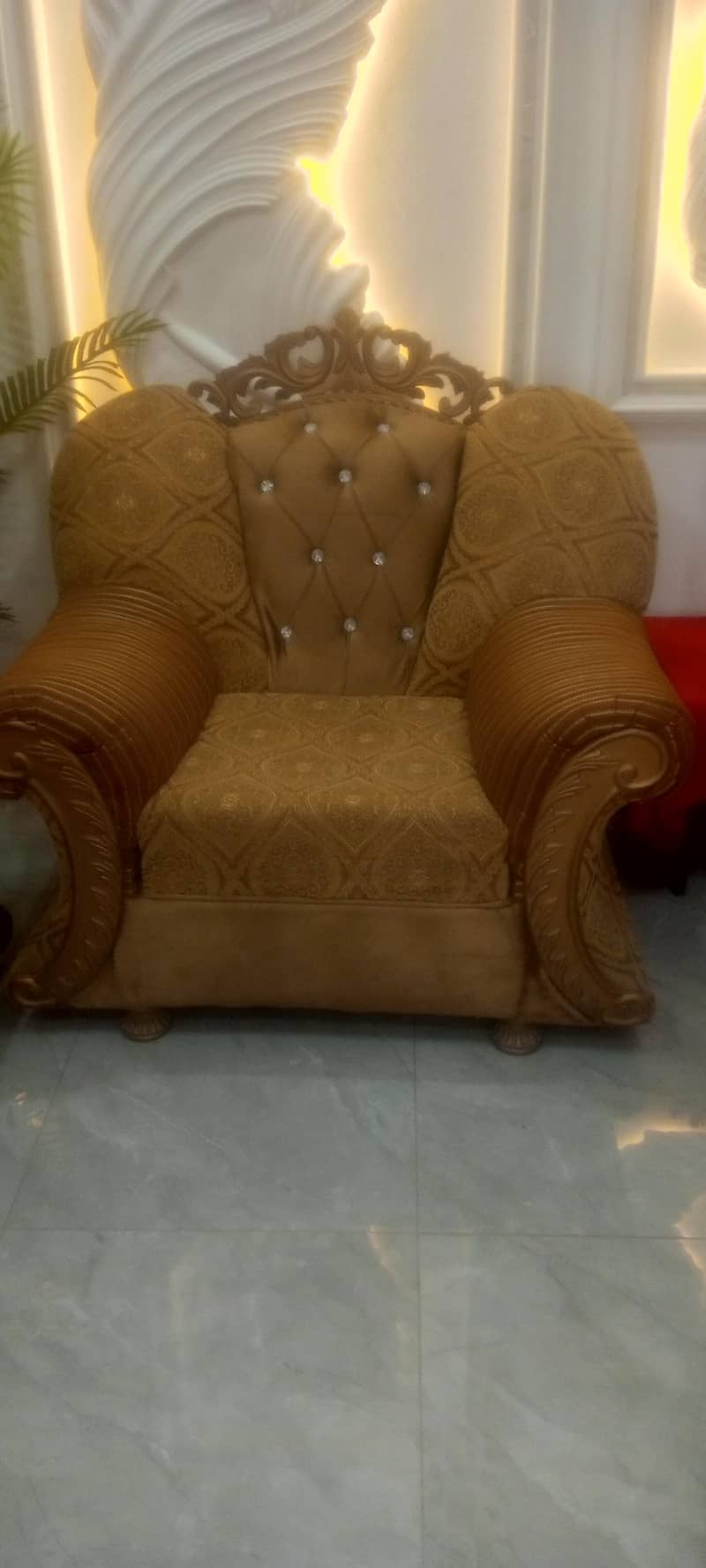 sofa set complete with Sofa covers 7