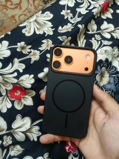 Apple iPhone XR convert 17 pro