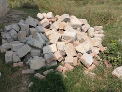 Used Blocks, Bricks, Guarder, Tiyaar Chatt for sale