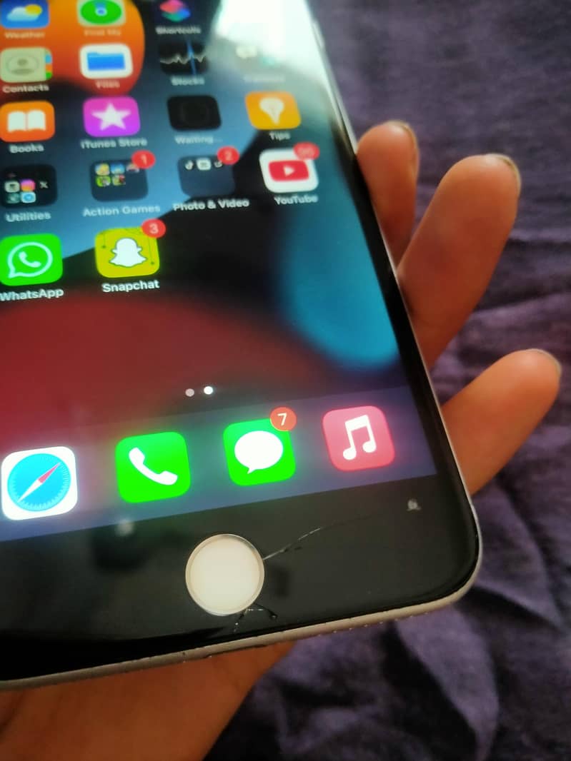 Apple iPhone 7 Plus 3