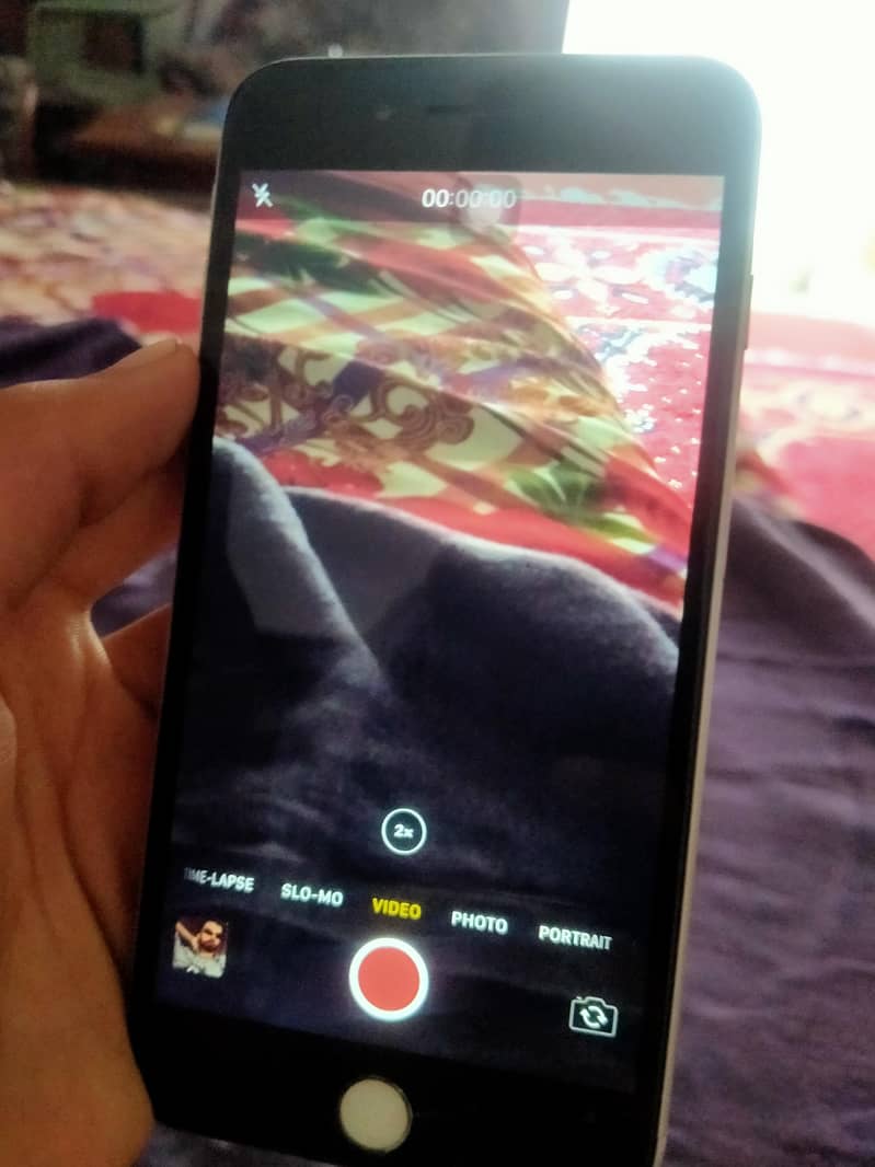 Apple iPhone 7 Plus 6