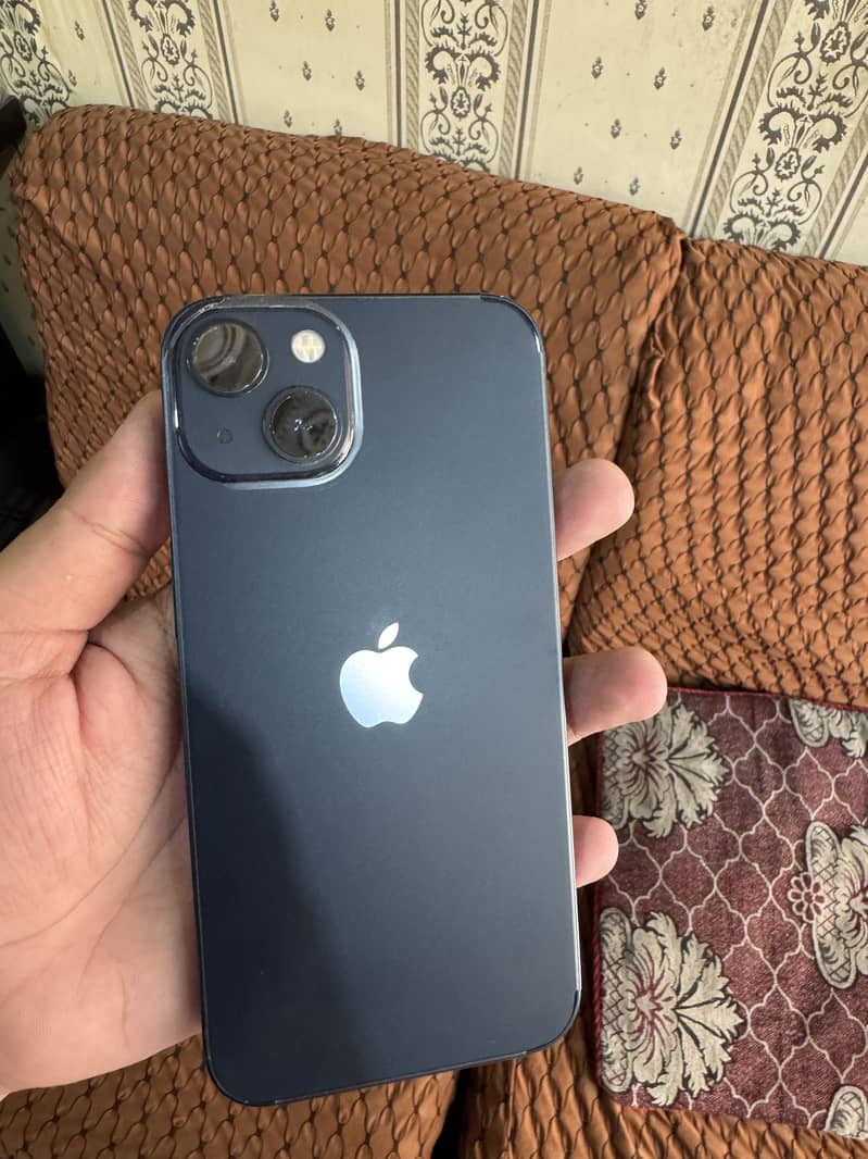 Apple iPhone 13 1