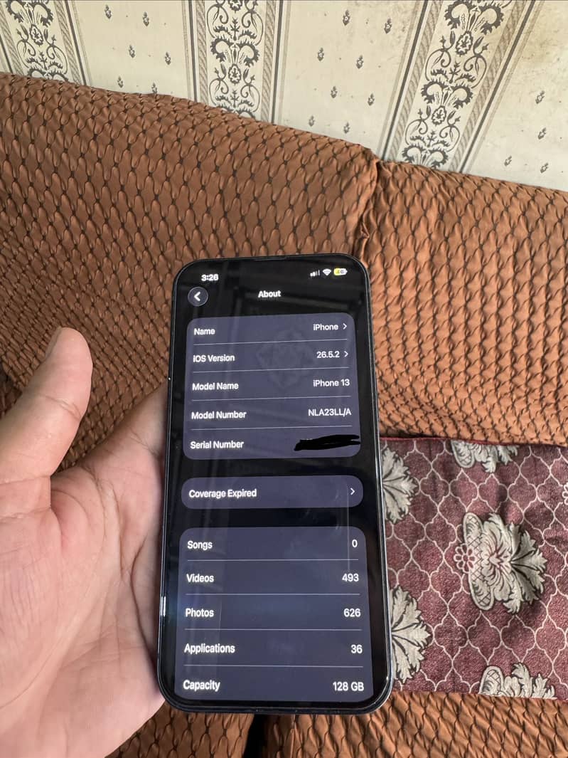 Apple iPhone 13 2