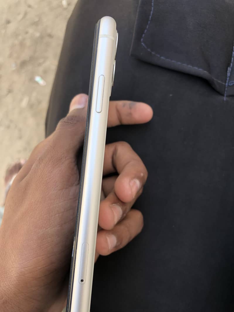 Apple iPhone 11 2