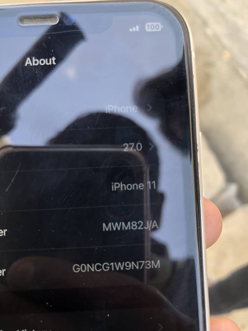 Apple iPhone 11 4